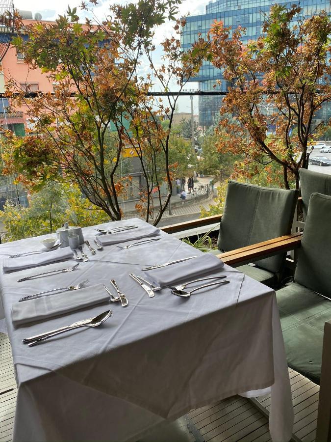 Ebel Boutique Hotel Tirana Exteriér fotografie