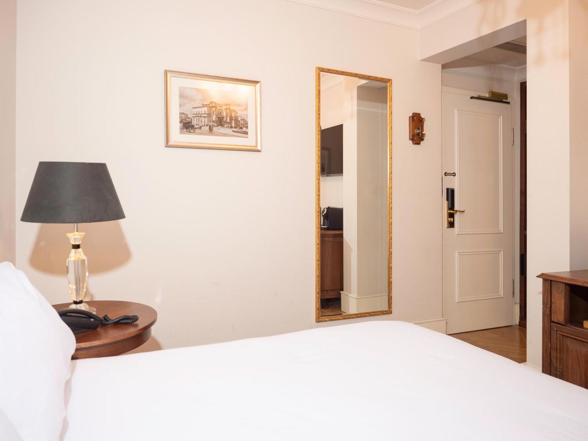 Ebel Boutique Hotel Tirana Exteriér fotografie