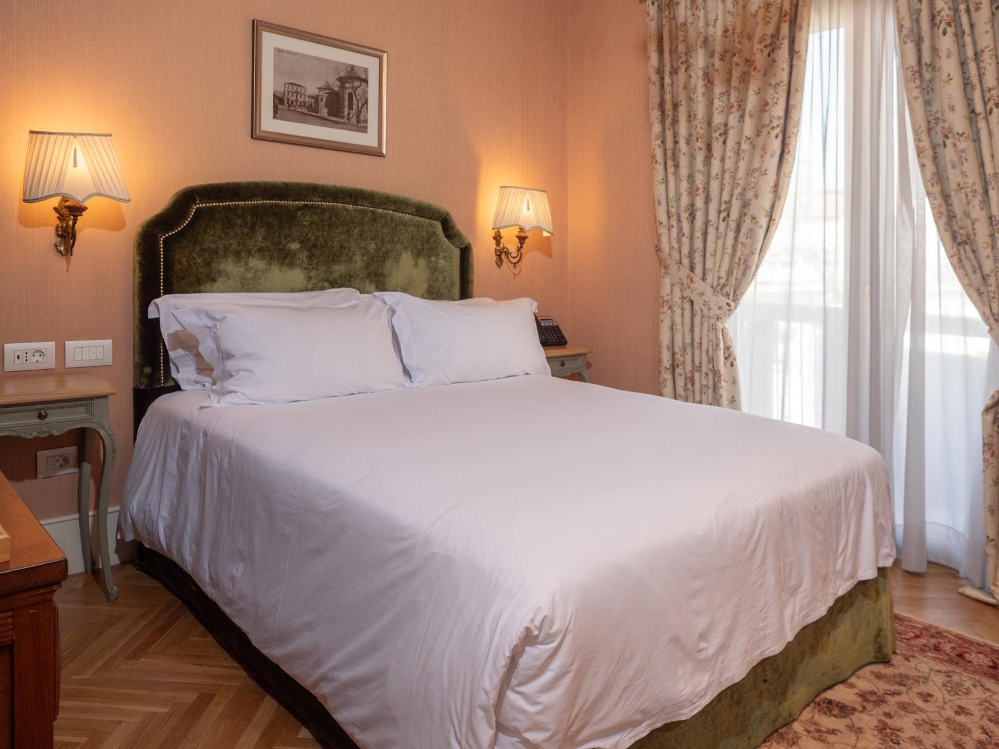 Ebel Boutique Hotel Tirana Exteriér fotografie